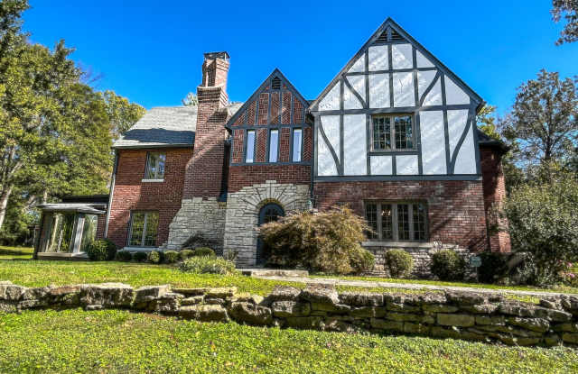 7 Totem Rd - 7 Totem Road, Indian Hills, KY 40207 7 Totem Rd - 7 Totem Road, Indian Hills, KY 40207