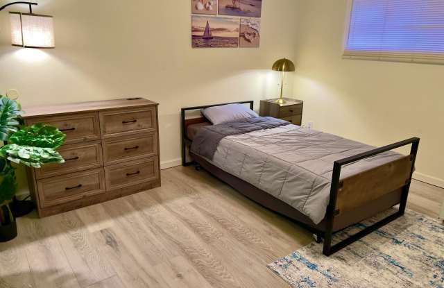 2108 Campus Drive #3 photos photos