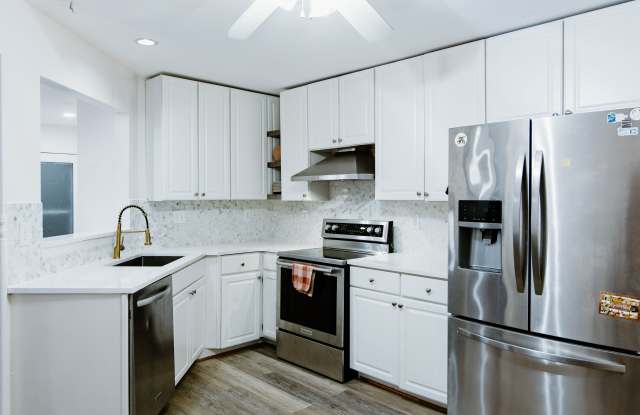 5354 Regal Court photos photos