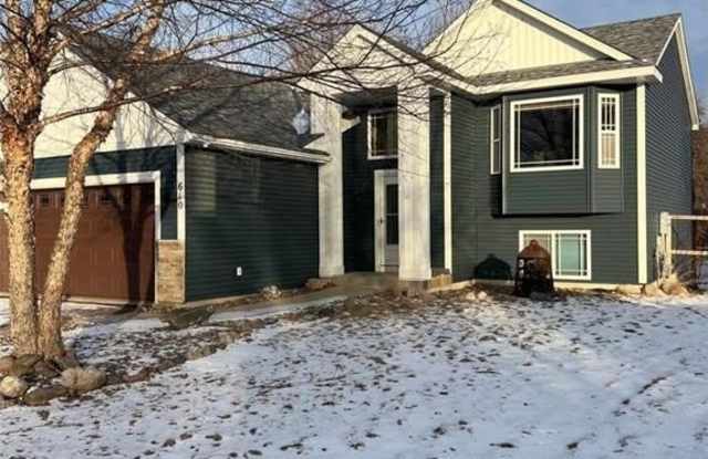 610 Dillon Avenue N photos photos