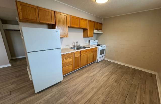 2/1 Apartment Centrally Located in Newport photos photos