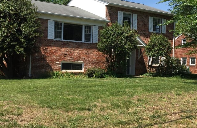 2200 N ROOSEVELT STREET - 2200 North Roosevelt Street, Arlington, VA 22205