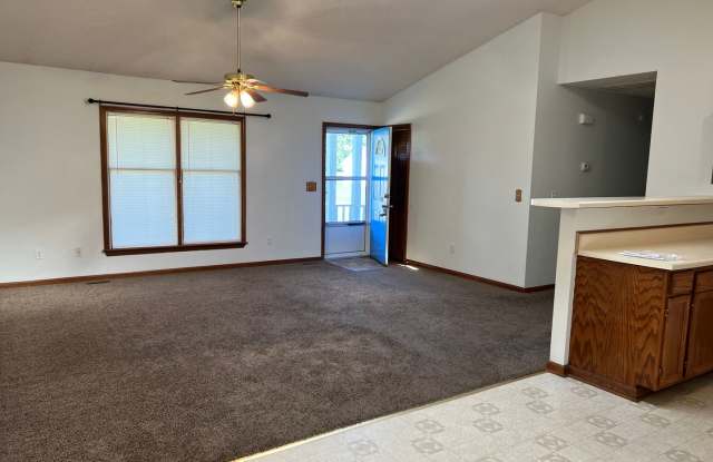 120 North Banks Drive Gallery 3