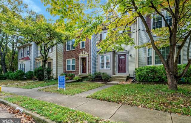8482 SPRINGFIELD OAKS Drive photos photos