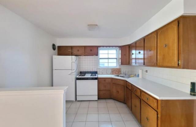 25-28 35TH ST. Gallery 2