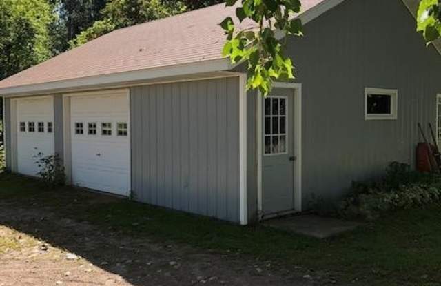 2 Bedrooms, 1 Bathroom Single Family Home in Pequot Lakes, MN w/2 car garage Gallery 3