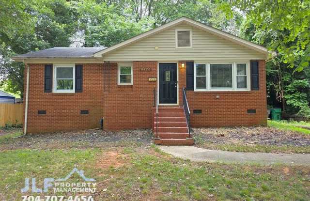 4426 Holbrook Drive photos photos