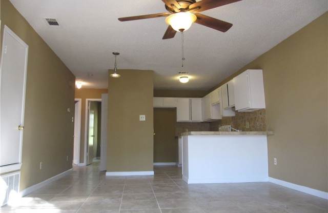 520 Lenora Dr A - 520 Lenora Dr, Taylor, TX 76574