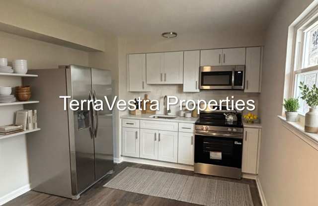 212 Woodlawn Ave photos photos