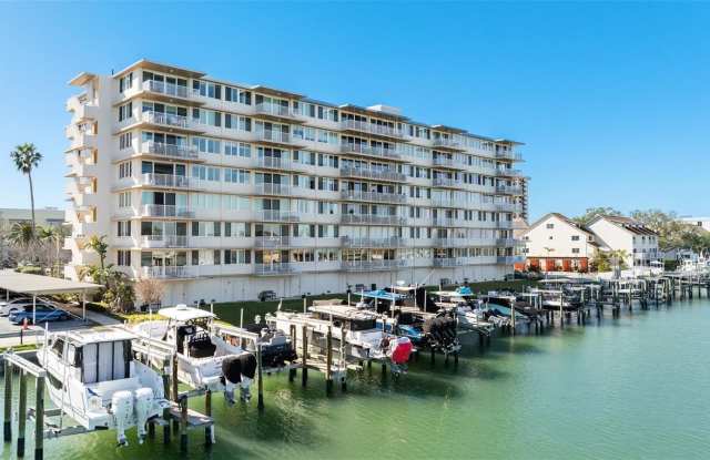 223 ISLAND WAY - 223 Island Way, Clearwater, FL 33767