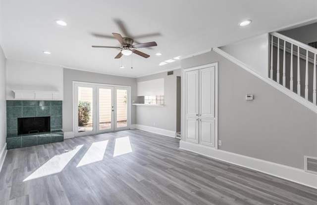 1971 Shorewood Drive Gallery 3