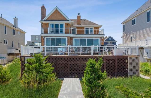 676 Dune Road photos photos