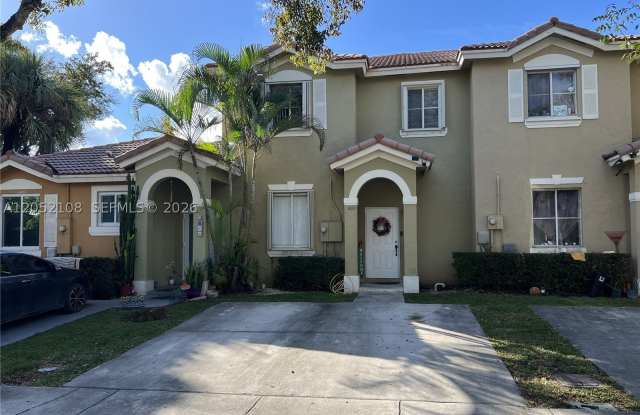 100 SW 15th Ave photos photos