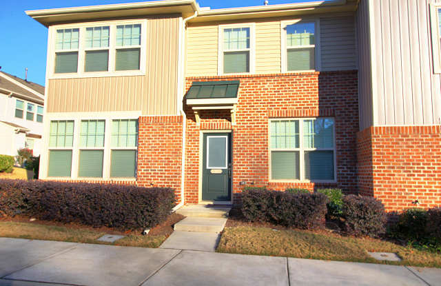 2 Bedroom, 2.5 Bath Townhome in Thompson Ridge with new LVP flooring downstairs. photos photos