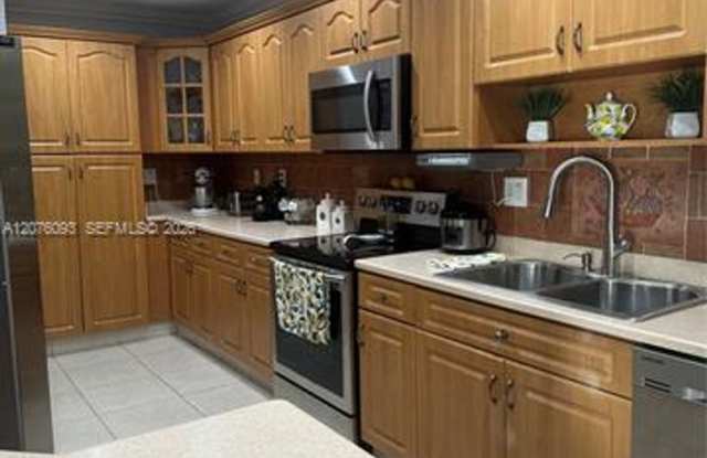 5505 W 14th Ln # 5505, Hialeah, FL 33012 Gallery 1