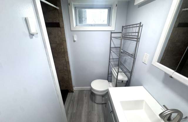 500 8th Street - 2 Gallery 2