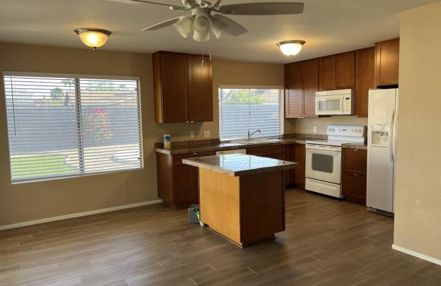 835 W HARVARD Drive photos photos