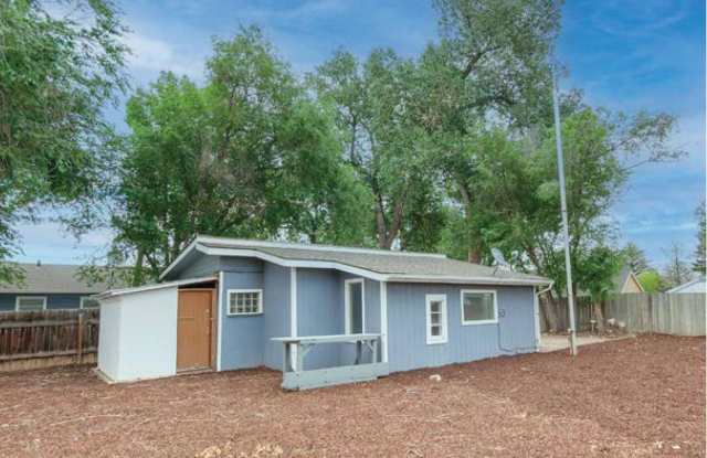 Cozy 1 Bed/1 Bath with ample room for all your outdoor equipment! photos photos Cozy 1 Bed/1 Bath with ample room for all your outdoor equipment! photos photos