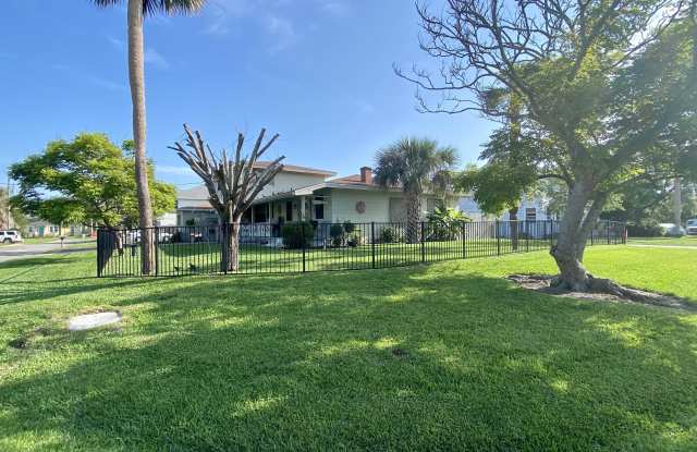 1405 5th St N photos photos