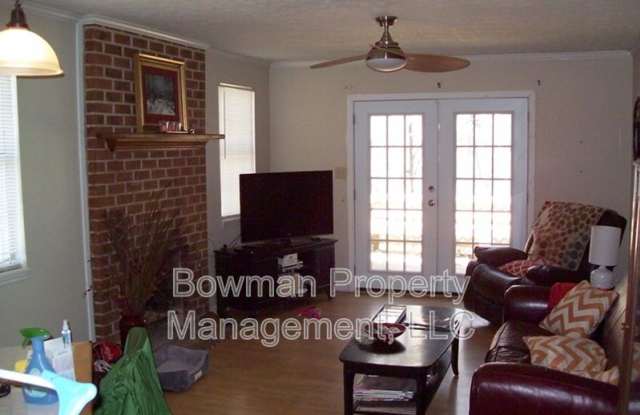 132 Oxford Ct Gallery 2