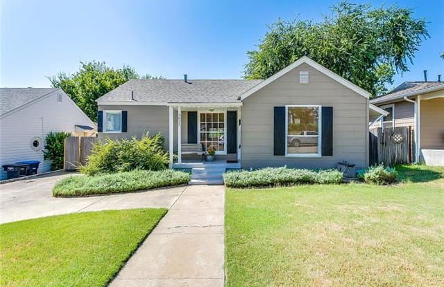 3825 Collinwood Avenue - 3825 Collinwood Avenue, Fort Worth, TX 76107