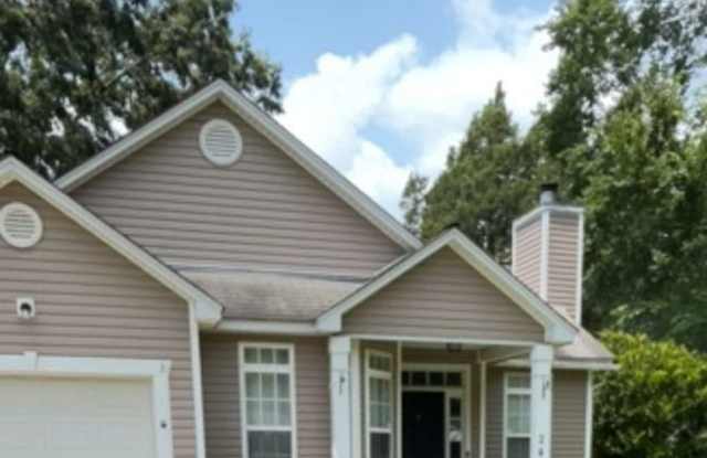 Charming 3 bedroom in a well-established neighborhood photos photos