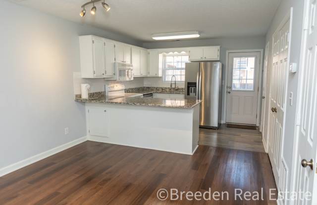 102 Brandywine Drive Northeast - O4Apt. O4 Gallery 3