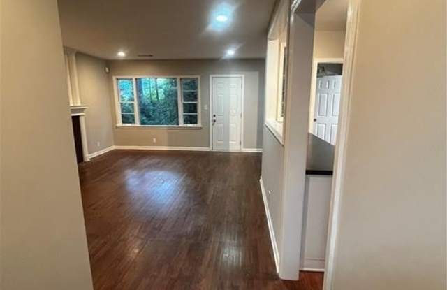 1840 Camellia Drive Gallery 4