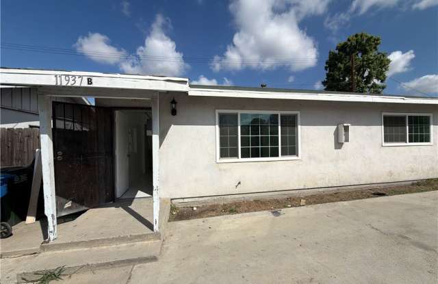 11937 Elliott Avenue photos photos