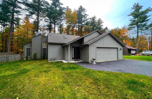 13 Meadow Rue Place - 13 Meadow Rue Place, Saratoga County, NY 12020