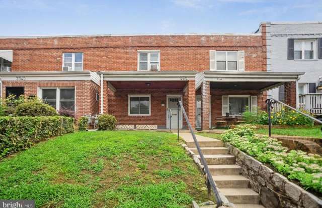 3342 ALDEN PLACE NE photos photos