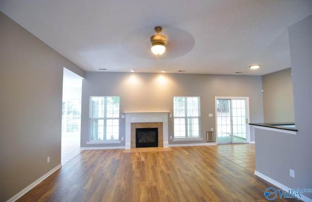 206 Horseshoe Bend Road Gallery 2