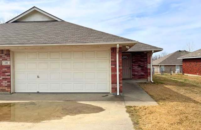 220 Joshua Boulevard photos photos