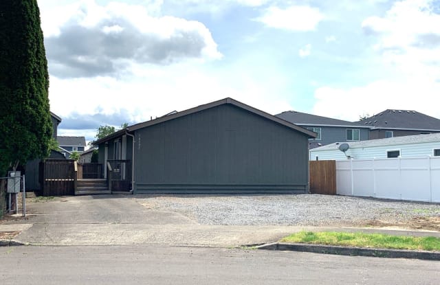 16101 NE 10th Cir - 16101 Northeast 10th Circle, Vancouver, WA 98684