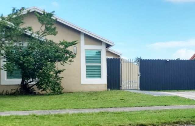 21111 Southwest 125th Court Road - 21111 Southwest 125th Court Road, Goulds, FL 33177