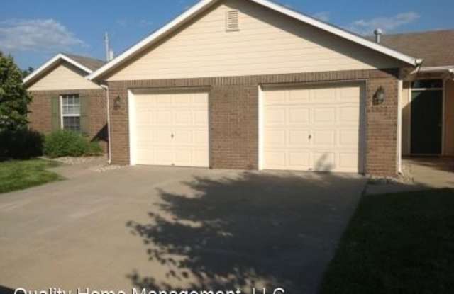 2904 Russell Ct Gallery 3