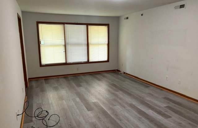 356 College Avenue - 3B Gallery 4