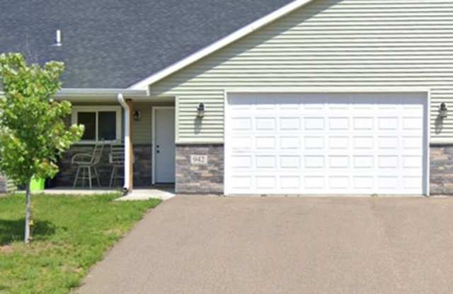 942 Sharptail Run - 942 Sharptail Run, New Richmond, WI 54017