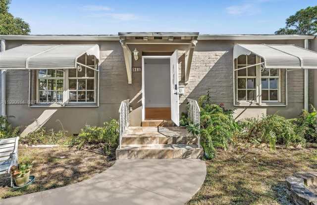 511 SW 23rd Ave photos photos