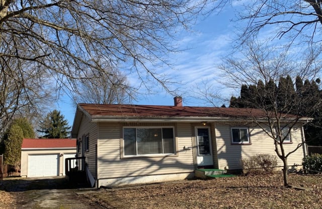 3962 Lake Road - 3962 Lake Road, Austintown, OH 44511