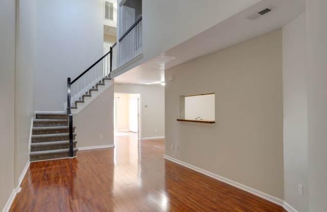 3 Bedrooms and a garage. Gallery 3