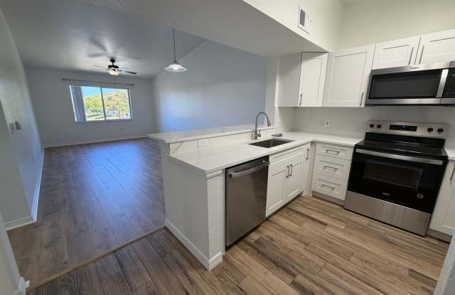 ANNUAL RENTAL - KEY ROYAL CONDO -THIRD FLOOR- 2 BED-1 BATH photos photos