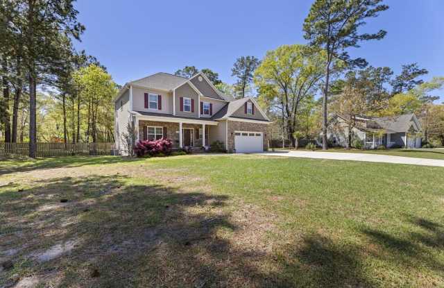 Spacious Home with Screened Porch & Community Kayak Launch Gallery 3