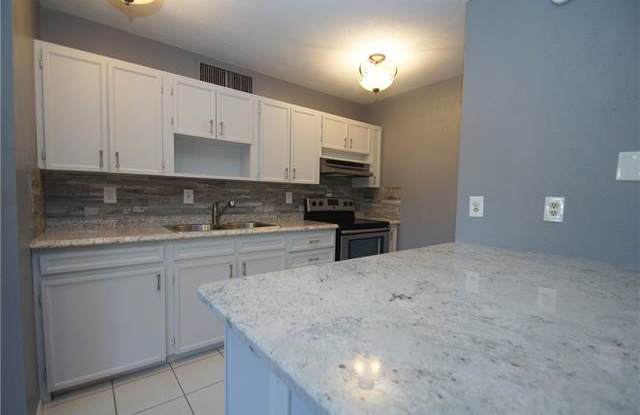 5525 Gibson Drive Gallery 4