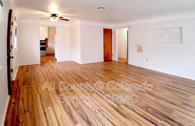 221 N Foote Avenue - 221 North Foote Avenue, Colorado Springs, CO 80909