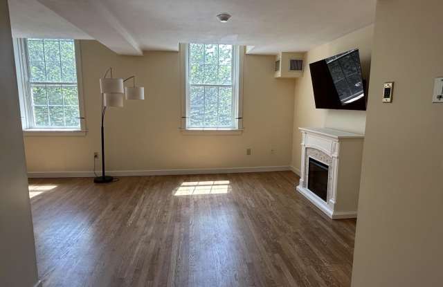 196 Water Street Gallery 2