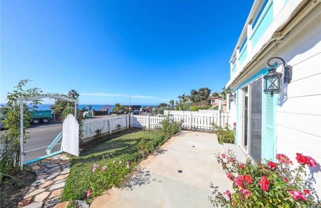 32012 Coast - 32012 Pacific Coast Highway, Laguna Beach, CA 92651