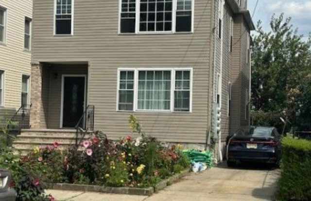 294 Ampere Pkwy photos photos
