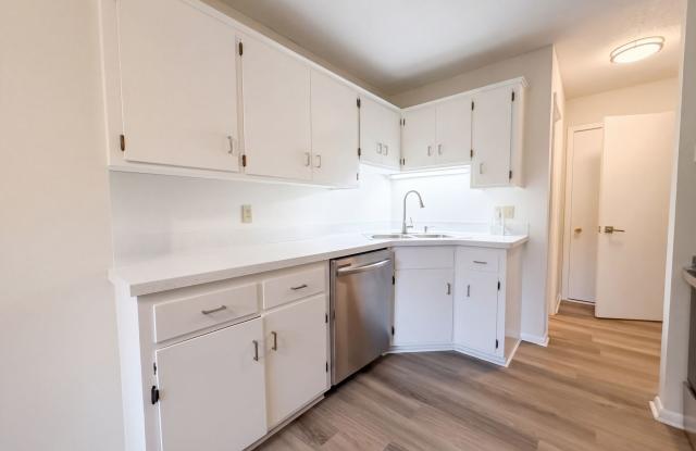 15392 Trillium Cir Gallery 3