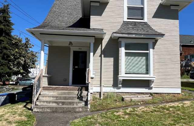 Pre-leasing 5Bd/2Ba photos photos